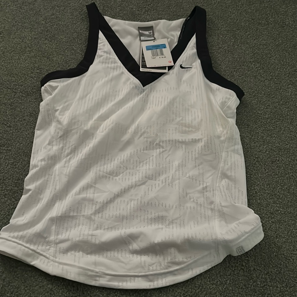 New w/ tags Women’s work out top